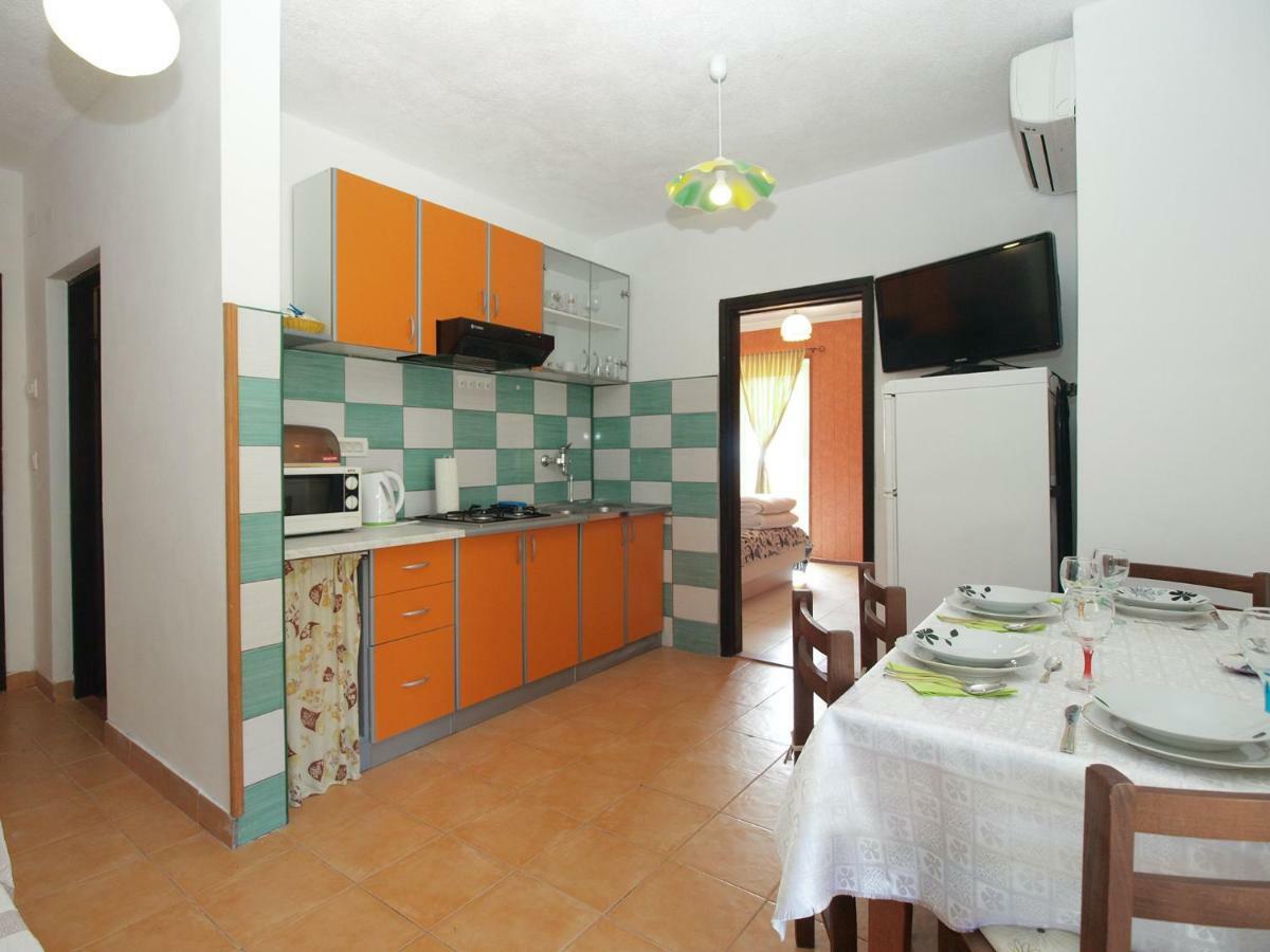 Apartments Davor 1676 Banjole Zewnętrze zdjęcie
